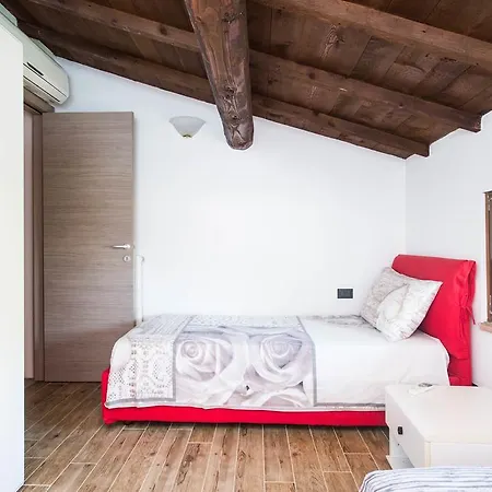 Apartment Broglia House