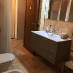 Broglia House Апартаменты
